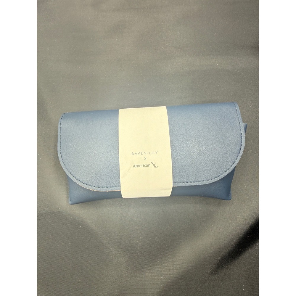 NWT RAVEN + LILY Amenity Pouch Unisex Blue Faux Leather Travel Bag OS